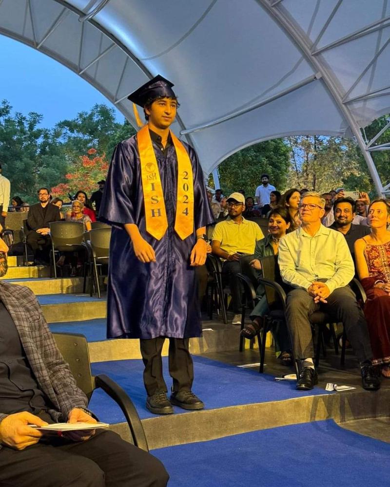 superstar-mahesh-babu-and-his-family-are-celebrating-a-significant-milestone-of-gautam-ghattamaneni-who-has-graduated-from-high-school-in-new-york